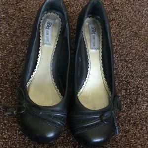 SM New York small heel size 9 1/2